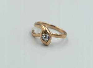 WĄŻ- ZŁOTY PIERŚCIONEK Z BRYLANTEM- 0,47 ct.