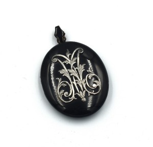 SEKRETNIK - OKAZAŁY MEDALION EMALIA SREBRNY MONOGRAM