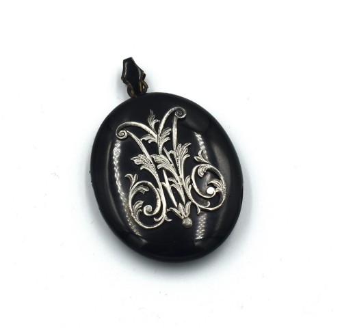 SEKRETNIK - OKAZAŁY MEDALION EMALIA SREBRNY MONOGRAM